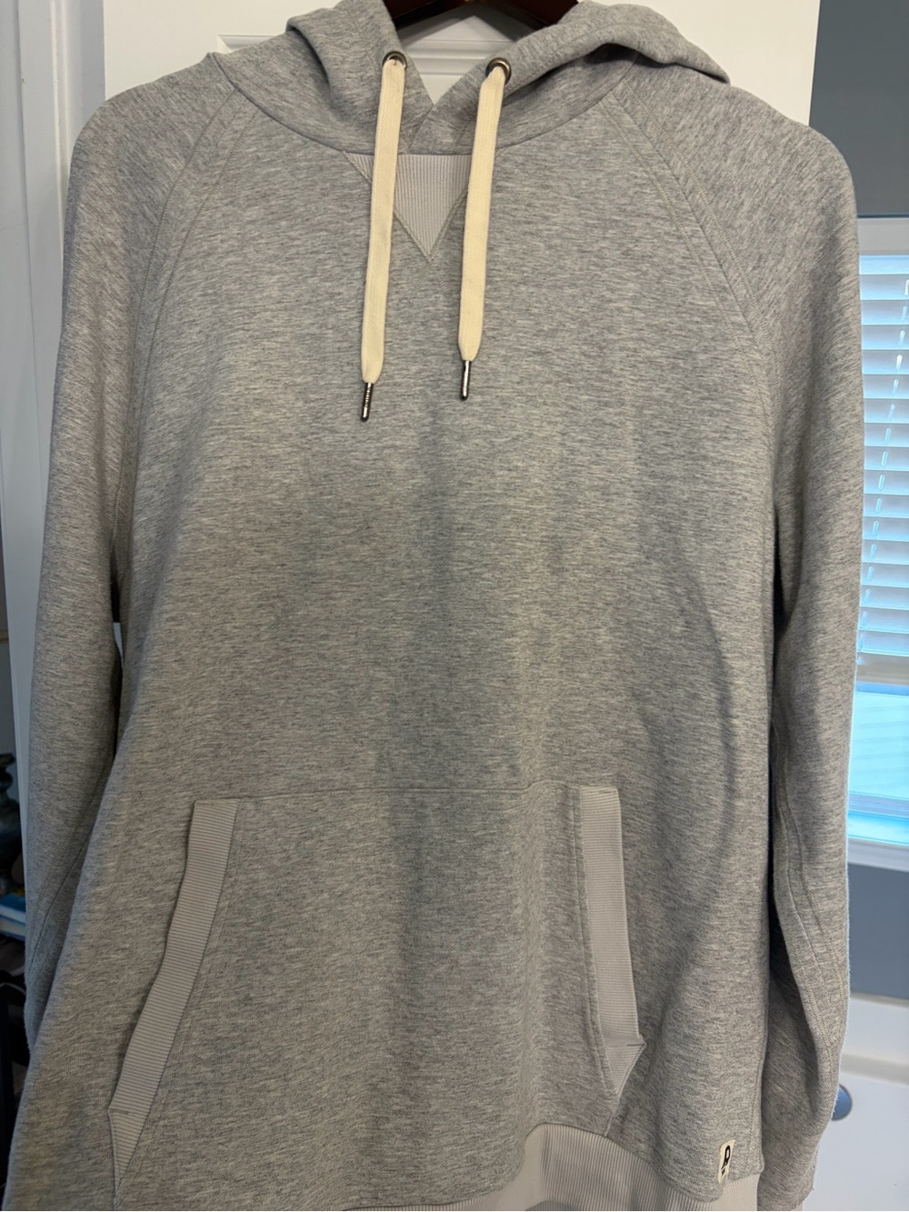 RHONE Men's Light Gray Crewneck Sweater with Cream Trim